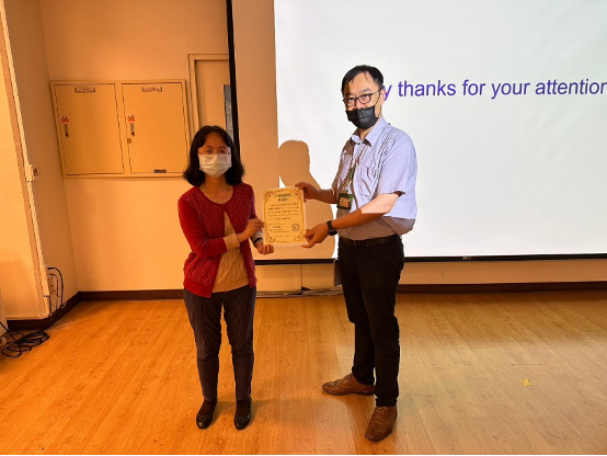 【Use of real-world data in exploring antibiotic safety issues】